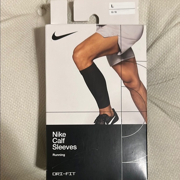 Nike Black Running Calf Sleeves - Picture 1 of 2